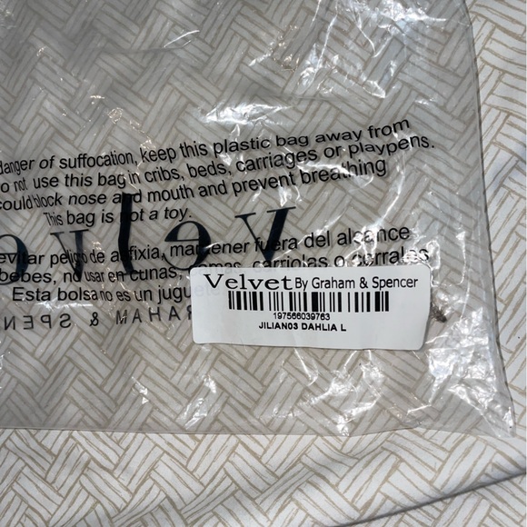 Velvet by Graham & Spencer Jilian V-Neck Tee Dahlia Purple New With Tags Size L - Picture 7 of 7